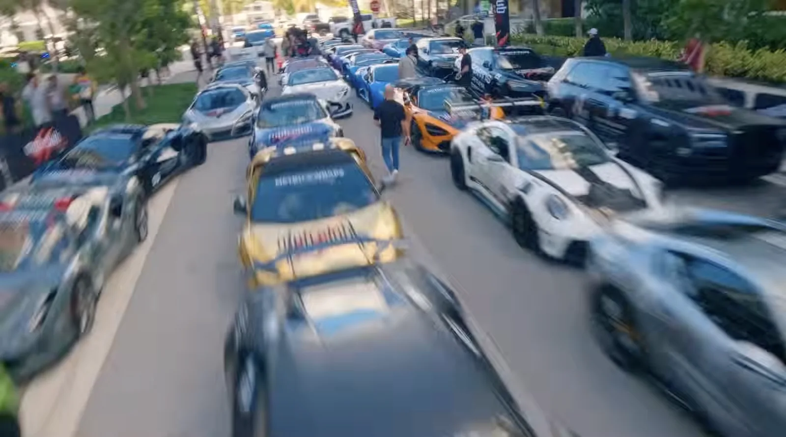 The convoy through Miami