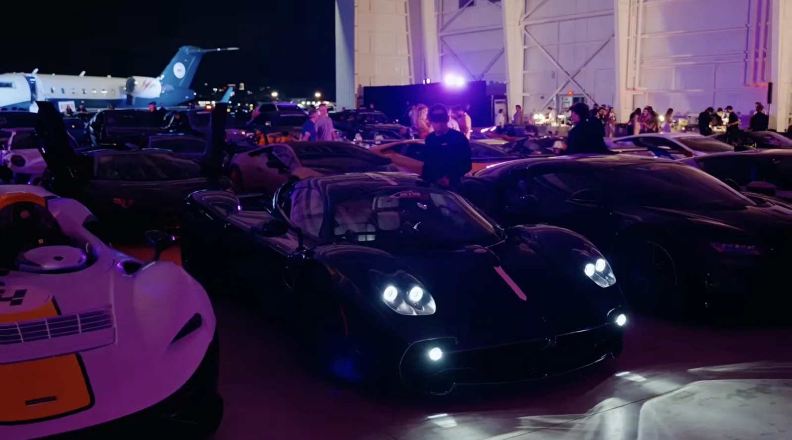 Private hangar party at Fontainebleau Aviation